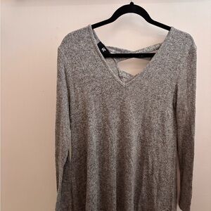 Iz Byer Gray V-Neck Sweater